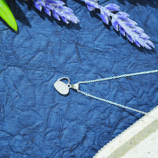 Serenité” – The Open Heart Pendant