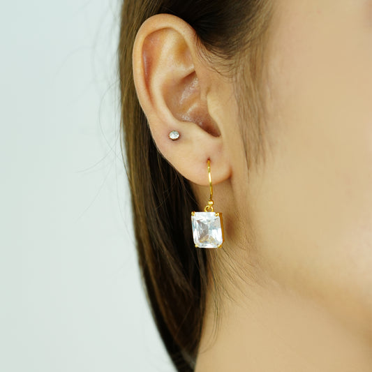 Regalia Glow” – 925 Sterling Silver Gold-Plated Statement Earrings