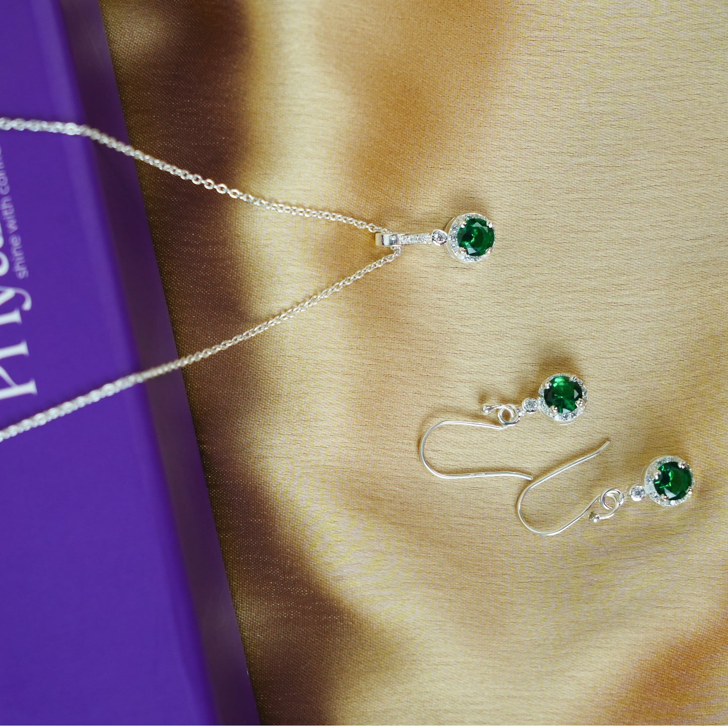 Emerald Glow Sterling Silver Necklace