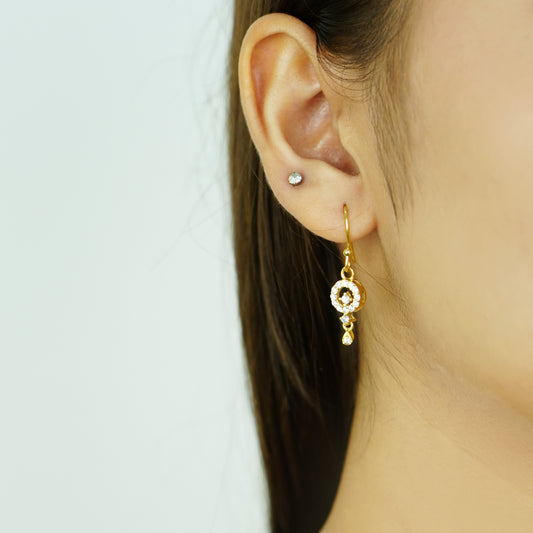 Zariya Bloom” – 925 Sterling Silver Gold-Plated Floral Dangler Earrings