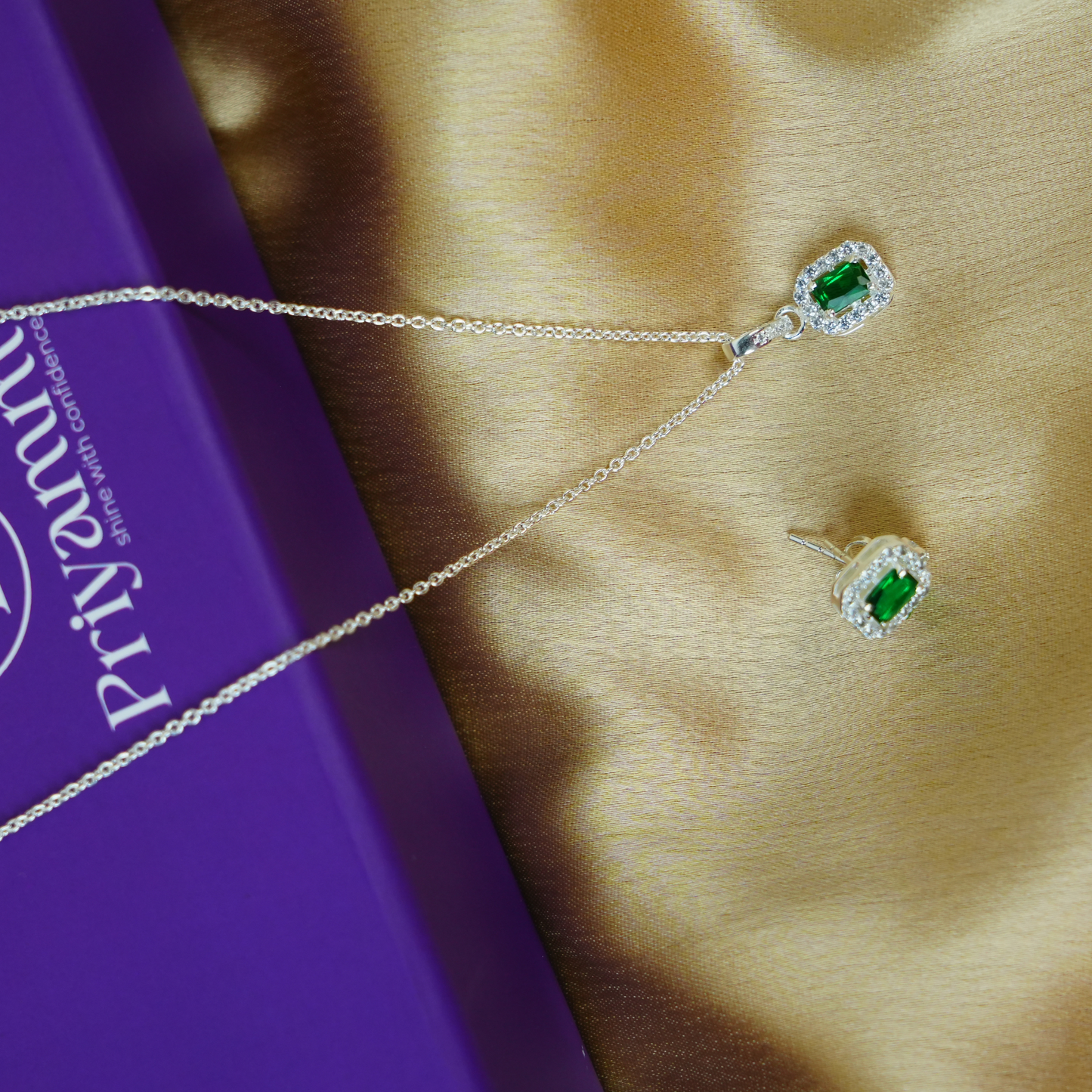 Emerald Elegance Sterling Silver Necklace