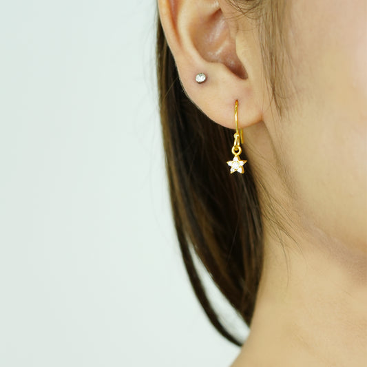Twinkle Charm” – 925 Sterling Silver Gold-Plated Star Earrings