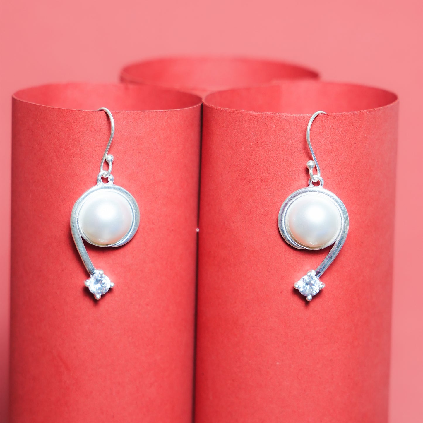 Lustrella Curve” – 925 Sterling Silver Pearl Drop Earrings